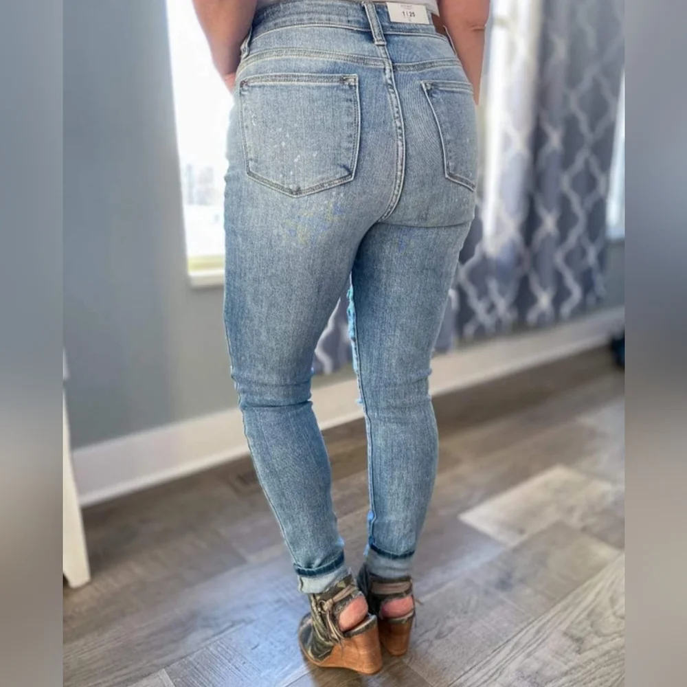 Judy Blue Skinny Jeans - Picture 2 of 2